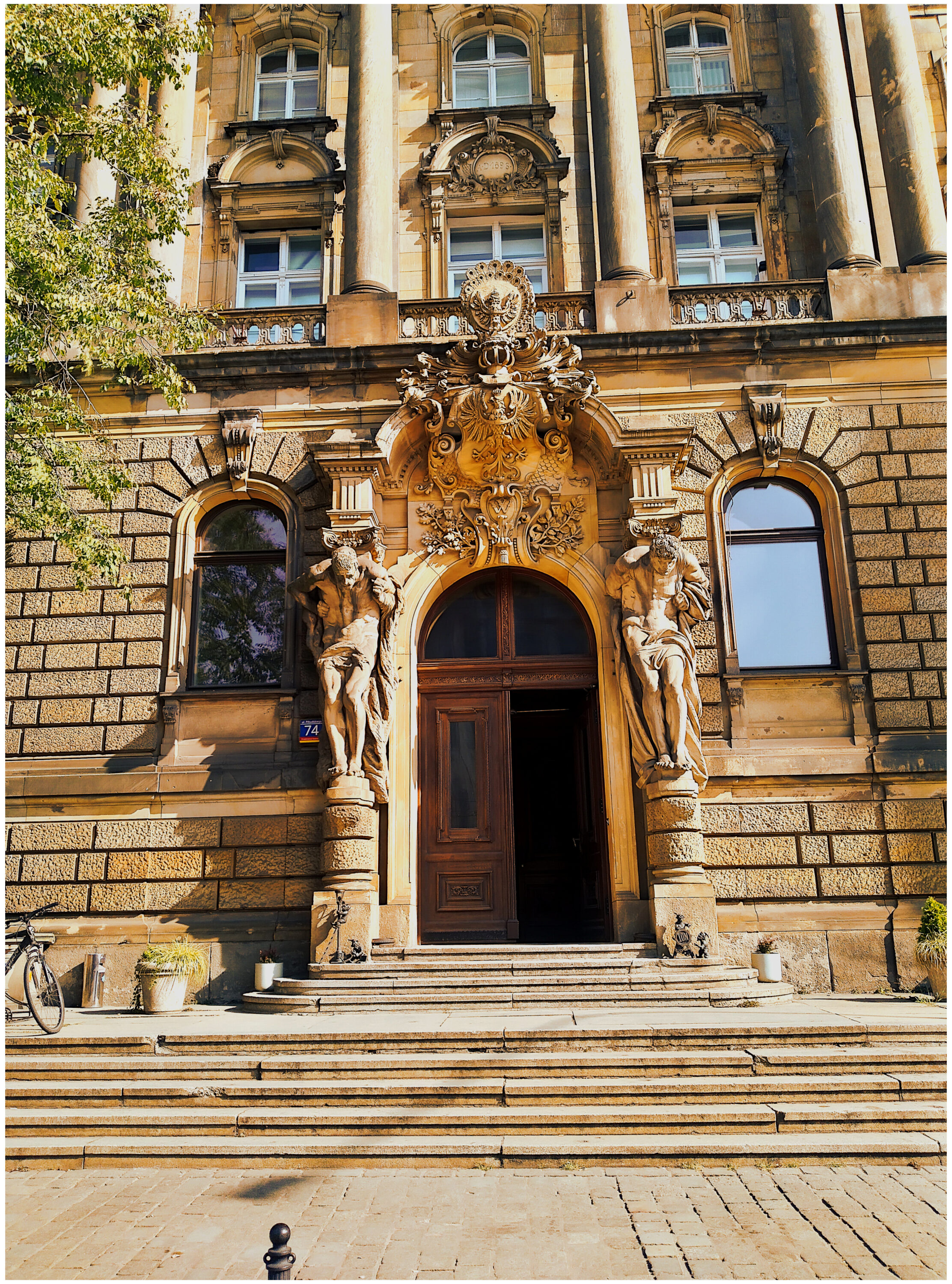 NOT dawniej siedziba Sejmu Śląskiego